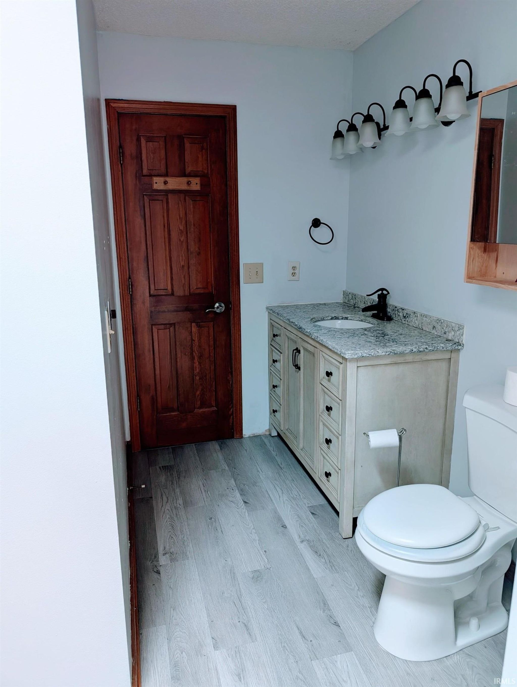 Image of 5420 Holly Oak Road