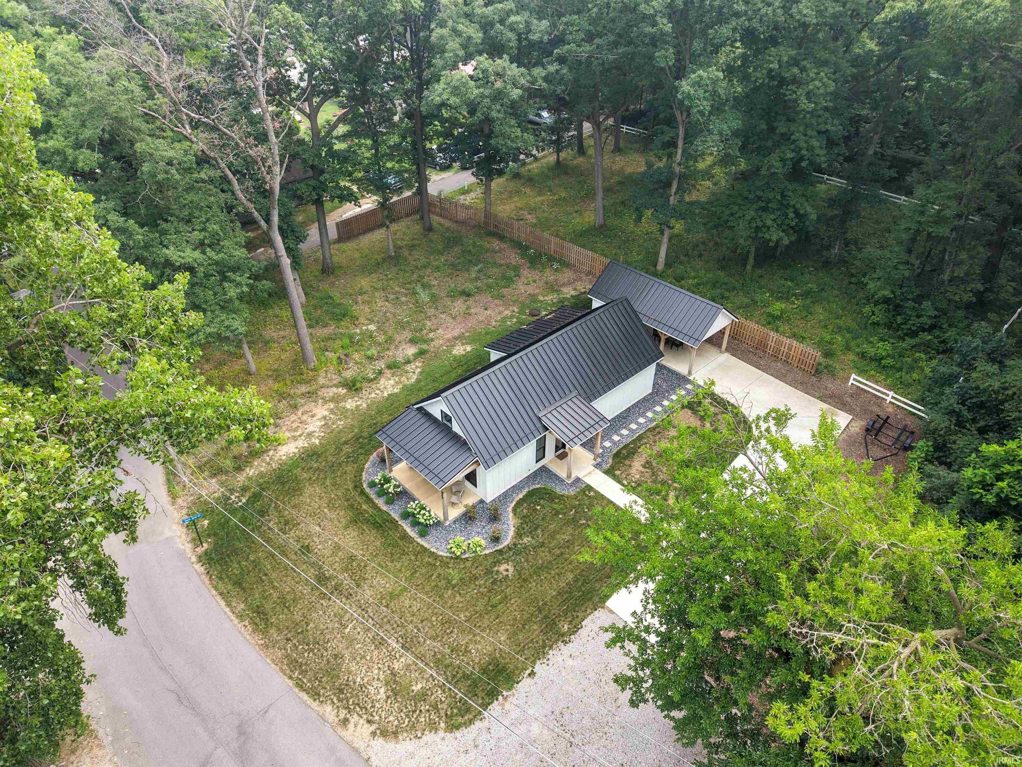 Image of 858 Lions Drive
