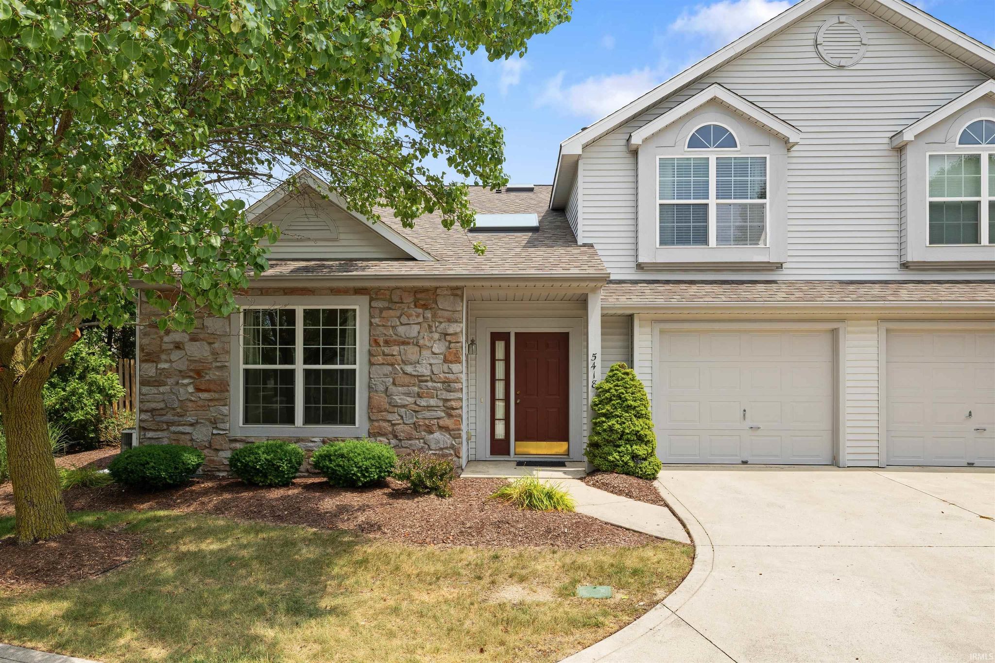 5418 Thornbriar Lane
