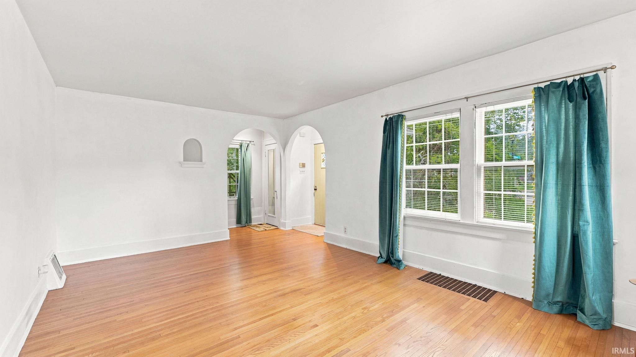 Image of 4407 Drury Lane