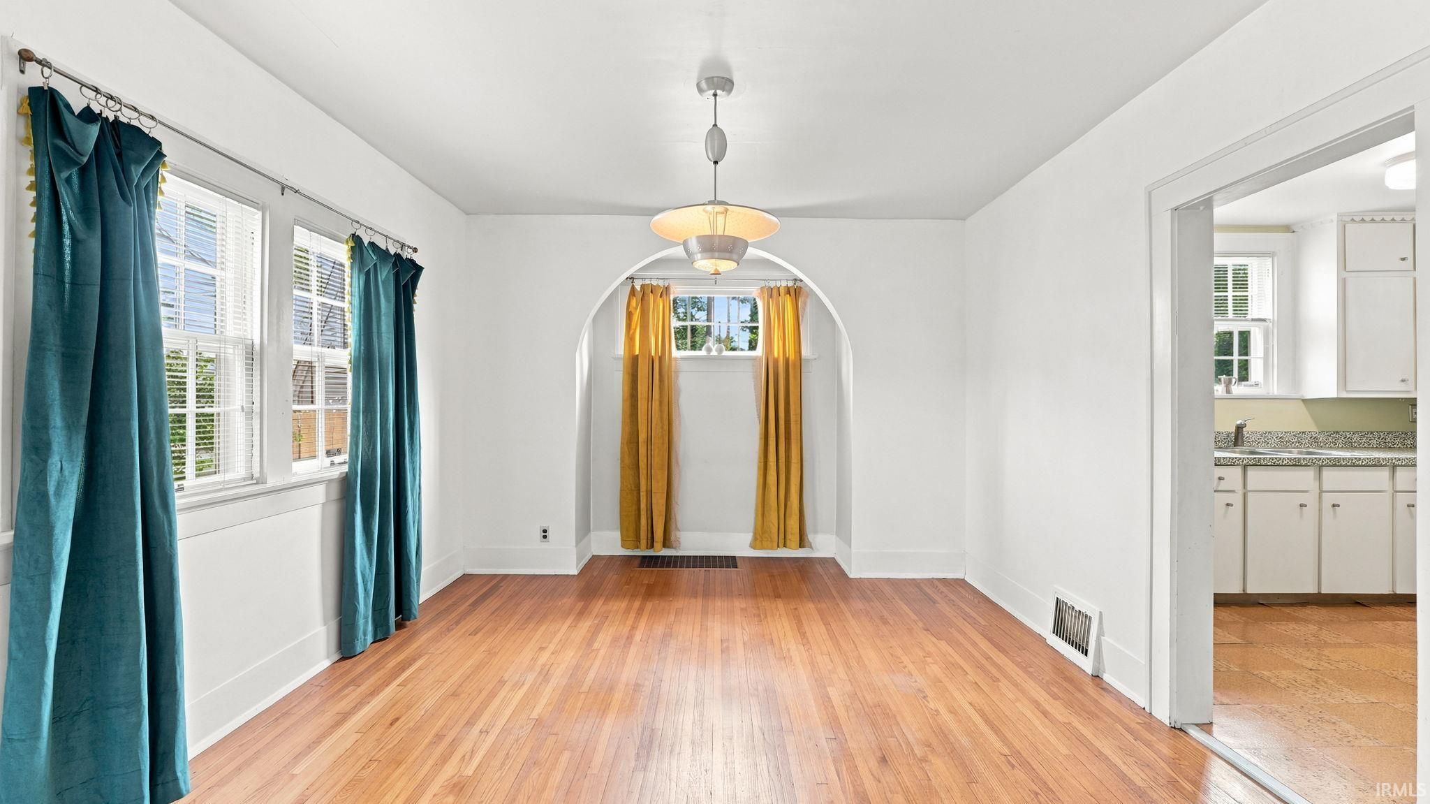 Image of 4407 Drury Lane
