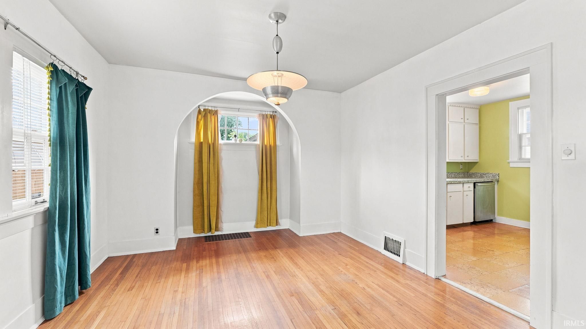 Image of 4407 Drury Lane