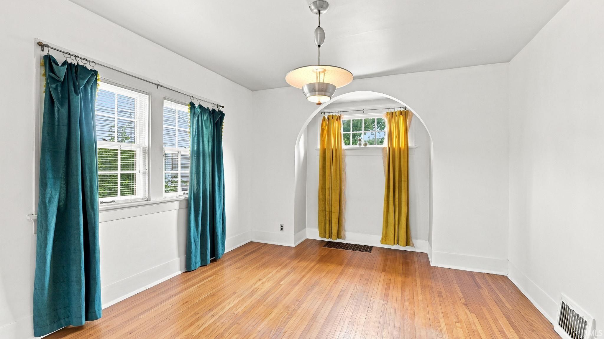 Image of 4407 Drury Lane