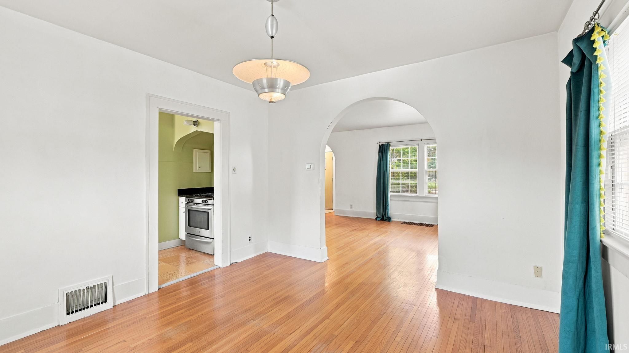 Image of 4407 Drury Lane