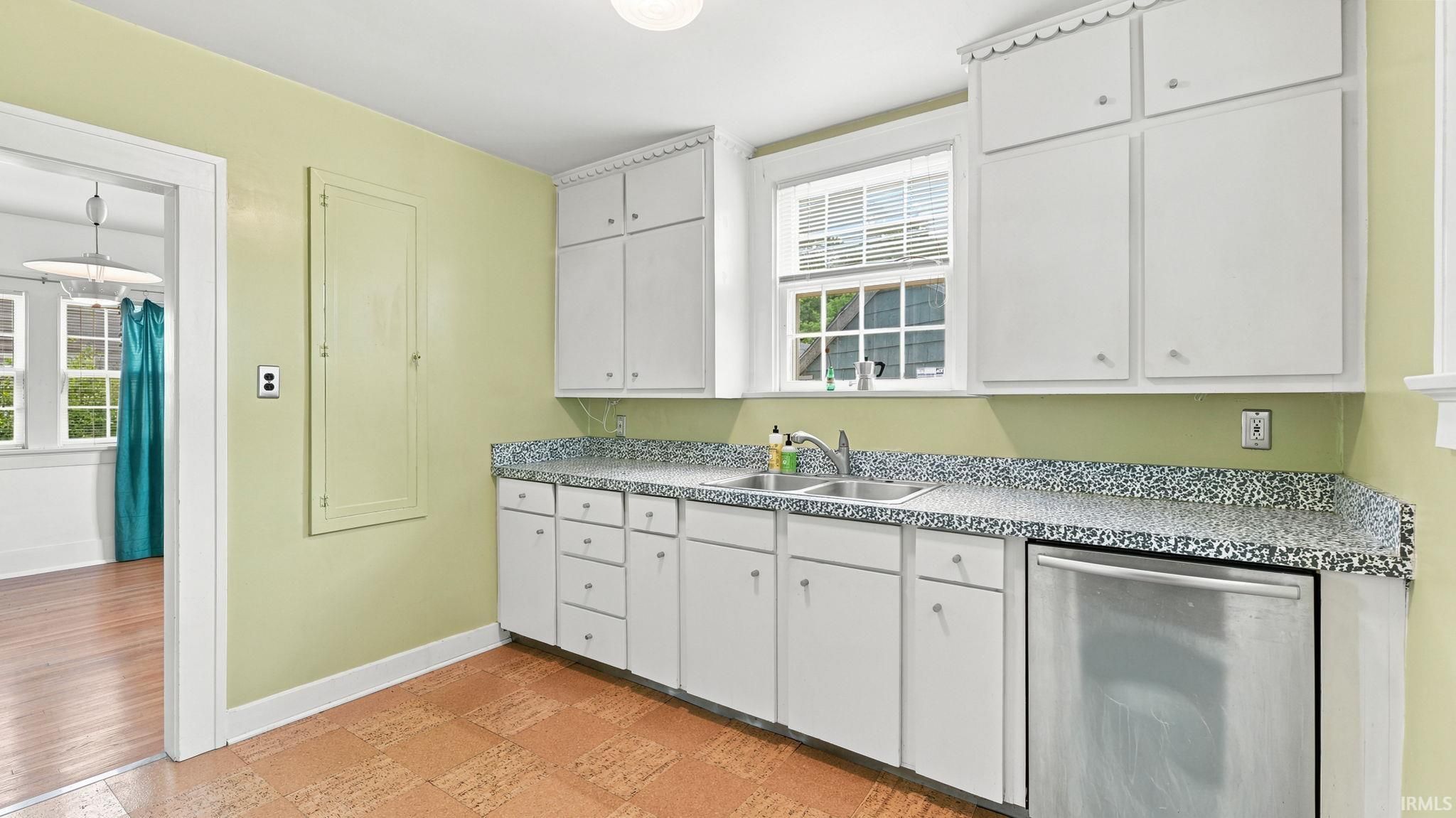 Image of 4407 Drury Lane