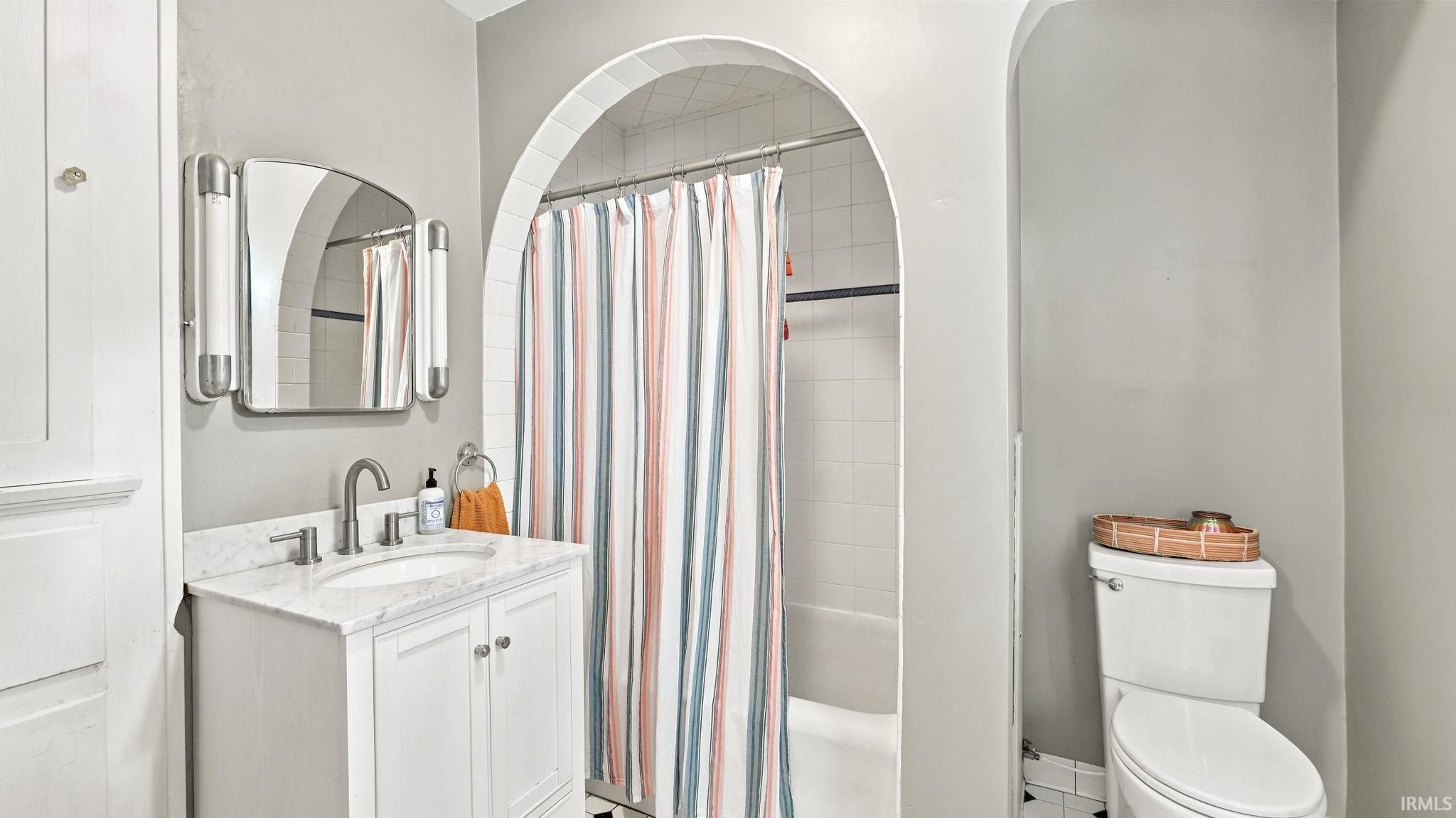 Image of 4407 Drury Lane