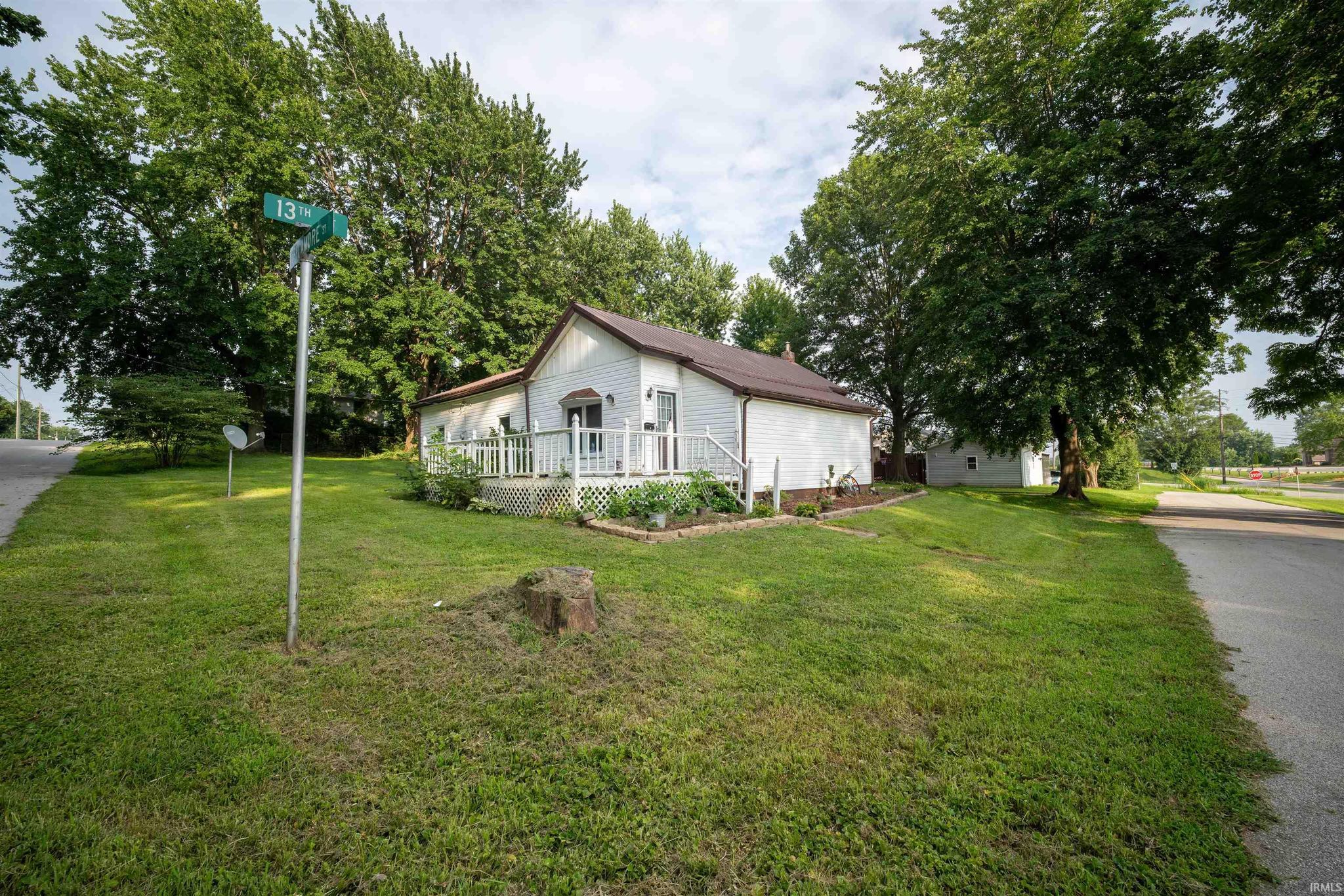 Image of 1302 E Sycamore Street
