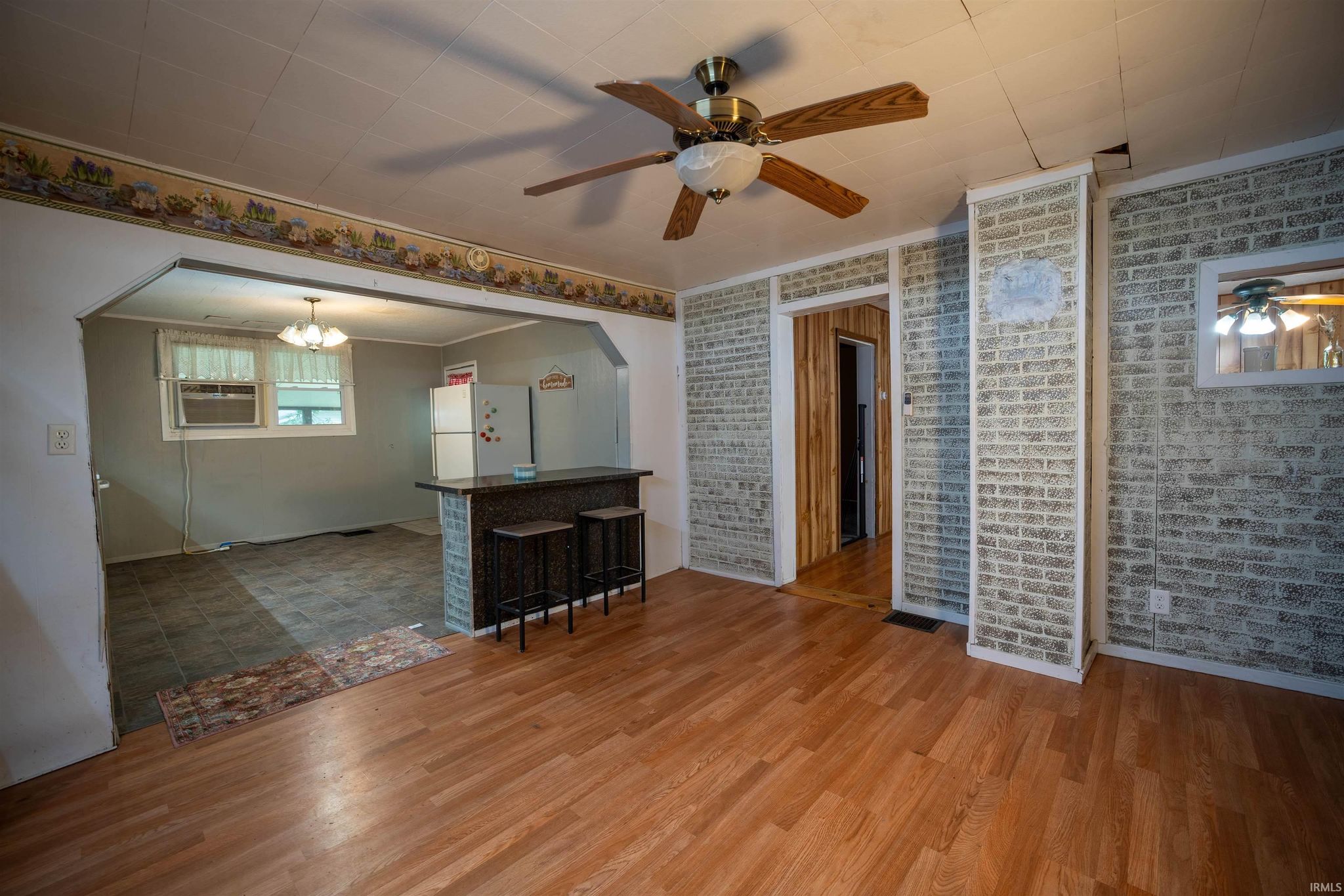 Image of 1302 E Sycamore Street
