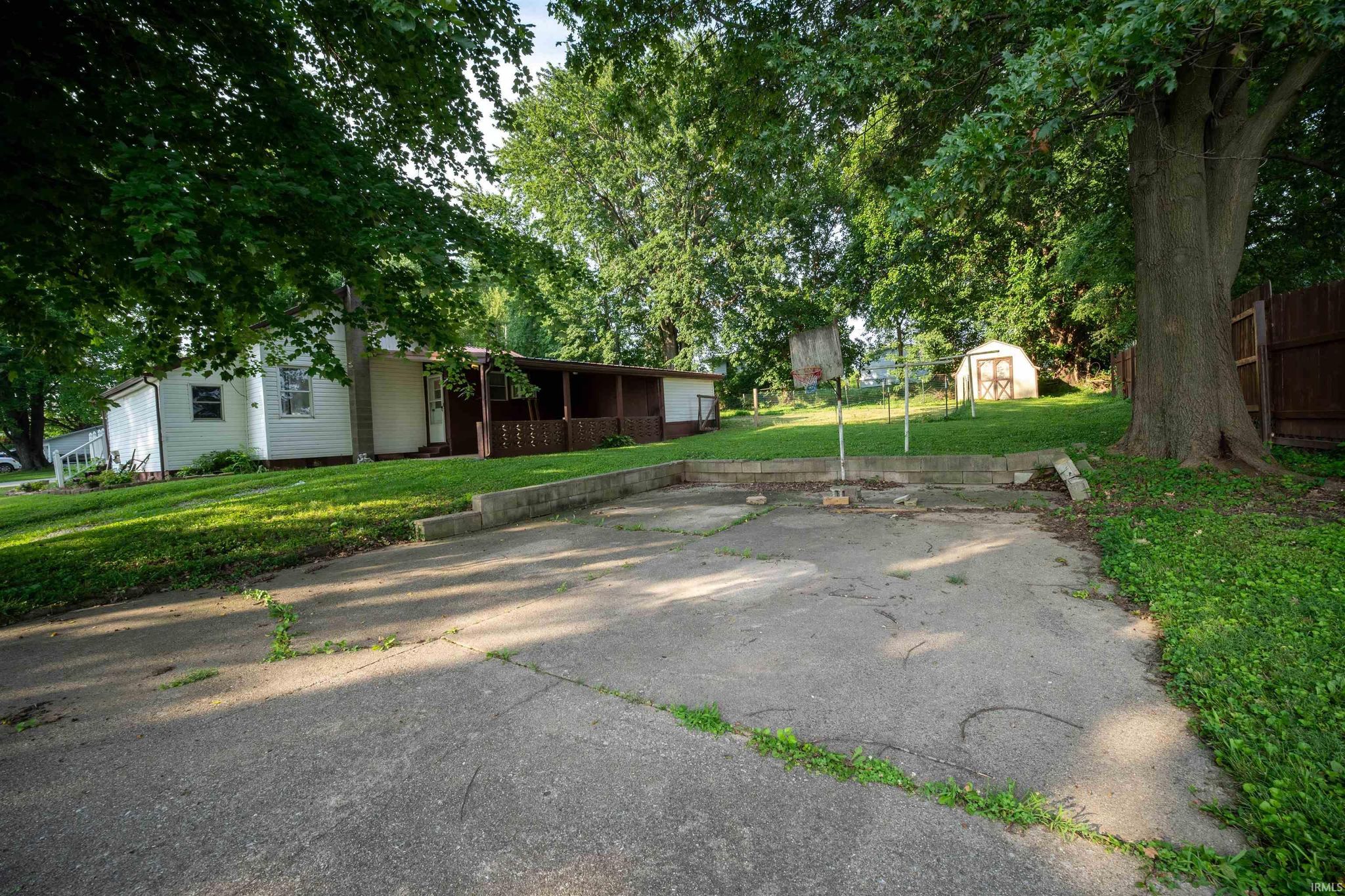 Image of 1302 E Sycamore Street